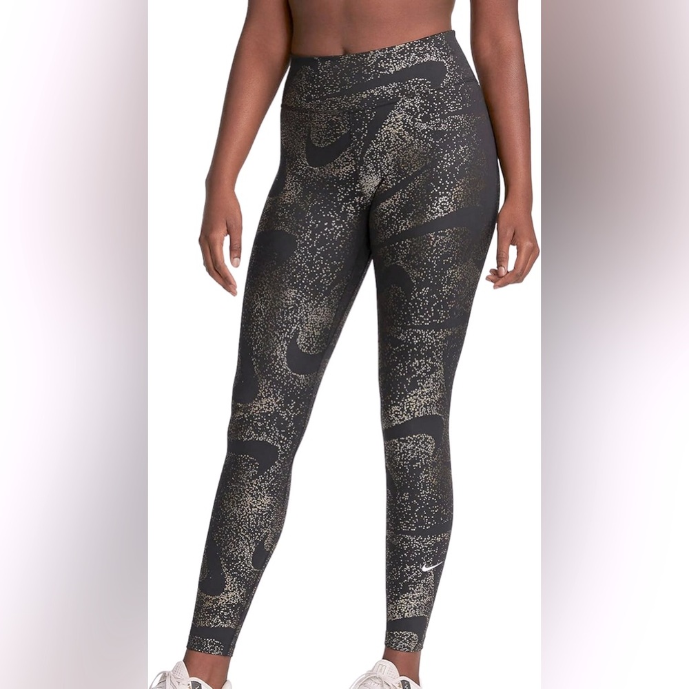 Nike Women’s One Mid-Rise Printed Leggings – Black/Gold ✨🏆